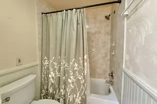 1651 S Hill Blvd, Bloomfield Hills, MI 48304 - Photo 20