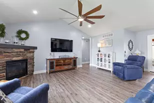 9201 Walnut Dr, Tipton, MI 49287 - Photo 12