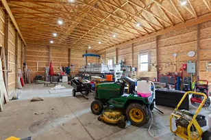 9201 Walnut Dr, Tipton, MI 49287 - Photo 38