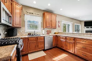 2516 Vanhorn Ct, Allegan, MI 49010 - Photo 6