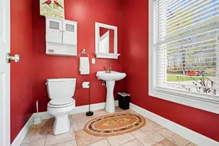 2516 Vanhorn Ct, Allegan, MI 49010 - Photo 14