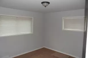 992 Kettering Ave, Pontiac, MI 48340 - Photo 8
