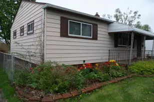 992 Kettering Ave, Pontiac, MI 48340 - Photo 2