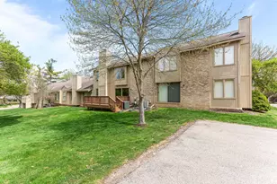 4291 Foxpointe Dr, West Bloomfield, MI 48323 - Photo 54