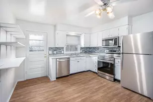 10477 S Sprinkle Rd, Vicksburg, MI 49097 - Photo 6
