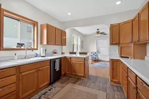 1137 Knapp St, Jackson, MI 49203 - Photo 8