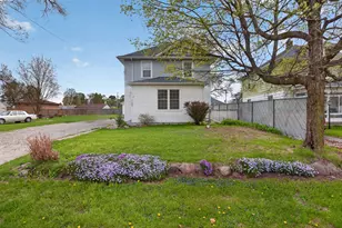 1137 Knapp St, Jackson, MI 49203 - Photo 2