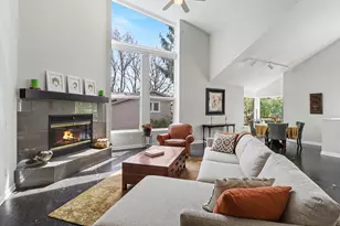 1906 Old Orchard Ct, Ann Arbor, MI 48103 - Photo 4