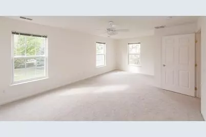 2800 S Knightsbridge Circle, Ann Arbor, MI 48105 - Photo 16