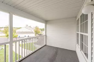 2800 S Knightsbridge Cir, Ann Arbor, MI 48105 - Photo 22