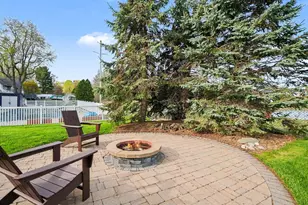 2213 N Bristol St, Holland, MI 49424 - Photo 30