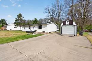 3926 Franklin Rd, Jackson, MI 49203 - Photo 4