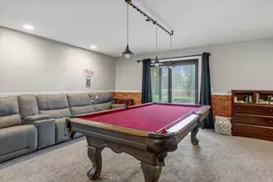 6475 Center Rd, Fenton, MI 48430 - Photo 16