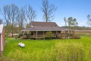 6475 Center Rd, Fenton, MI 48430 - Photo 2