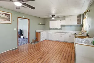 1928 S 35th St, Galesburg, MI 49053 - Photo 12