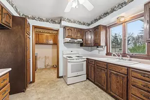 9027 W V Ave, Schoolcraft, MI 49087 - Photo 10