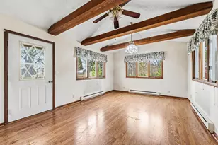 9027 W V Ave, Schoolcraft, MI 49087 - Photo 8