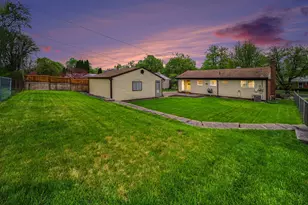 197 Wallace Dr, Saline, MI 48176 - Photo 2