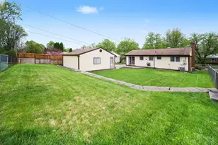 197 Wallace Dr, Saline, MI 48176 - Photo 20