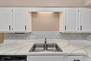 385 Hollywood Dr, Saline, MI 48176 - Photo 14