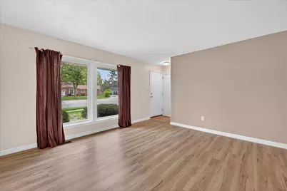 385 Hollywood Drive, Saline, MI 48176 - Photo 8
