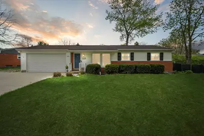 385 Hollywood Drive, Saline, MI 48176 - Photo 4