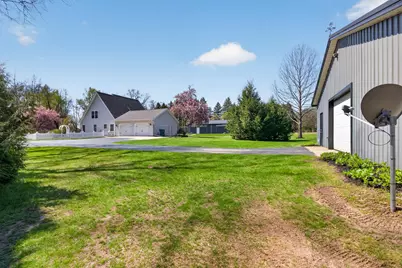 19501 B Drive S, Marshall, MI 49068 - Photo 60