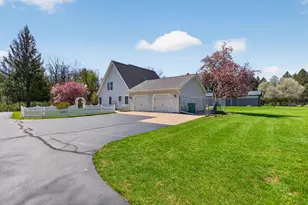 19501 B-Drive S, Marshall, MI 49068 - Photo 68