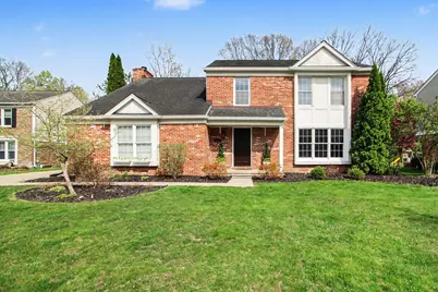 15698 Oakhill Court, Livonia, MI 48154 - Photo 2
