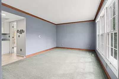 15698 Oakhill Court, Livonia, MI 48154 - Photo 6