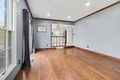 15698 Oakhill Court, Livonia, MI 48154 - Photo 8