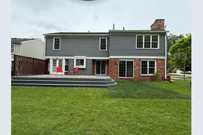 15698 Oakhill Court, Livonia, MI 48154 - Photo 30