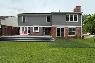 15698 Oakhill Ct, Livonia, MI 48154 - Photo 30