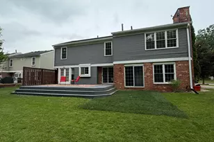 15698 Oakhill Ct, Livonia, MI 48154 - Photo 28