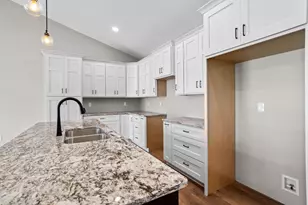 233 Auseon Ct, Hillsdale, MI 49242 - Photo 10