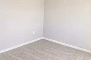 2832 Sycamore River Dr, Fowlerville, MI 48836 - Photo 12