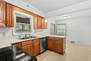 1816 Bloomfield Ave, Kalamazoo, MI 49001 - Photo 10
