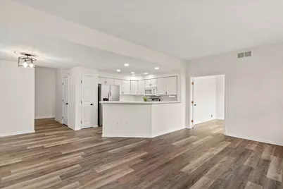 1491 Fox Pointe Circle, Ann Arbor, MI 48108 - Photo 6