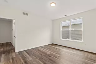 1491 Fox Pointe Cir, Ann Arbor, MI 48108 - Photo 20