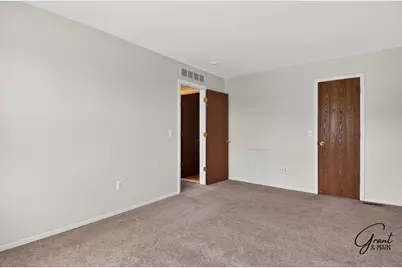 15834 N Franklin Drive, Clinton Twp, MI 48038 - Photo 12