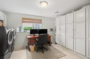 2300 Perry St, Holland, MI 49424 - Photo 22