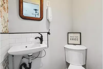 126 E South Street, Vicksburg, MI 49097 - Photo 10
