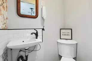 126 E South St, Vicksburg, MI 49097 - Photo 10