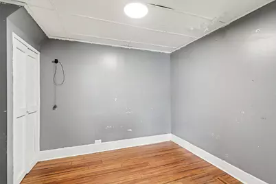 126 E South Street, Vicksburg, MI 49097 - Photo 8