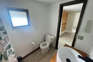 126 E South St, Vicksburg, MI 49097 - Photo 16