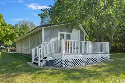 19196 Cleveland Avenue, Galien, MI 49113 - Photo 8