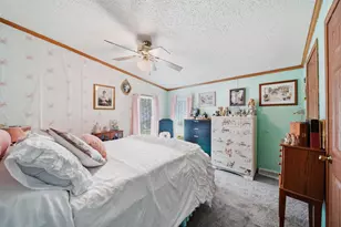 953 Savannah River Dr, Adrian, MI 49221 - Photo 8