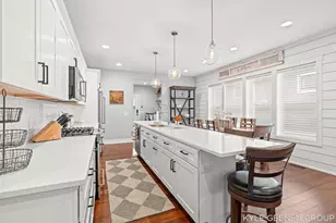 140 W 10th St, Holland, MI 49423 - Photo 18