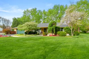 7702 Hunters Ridge Dr, Kalamazoo, MI 49009 - Photo 32