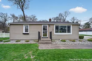 1662 N Roberts Rd, Muskegon, MI 49445 - Photo 2